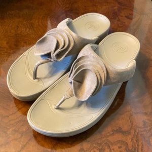 Gray Suede Bow/Flower Fitflop Sandals